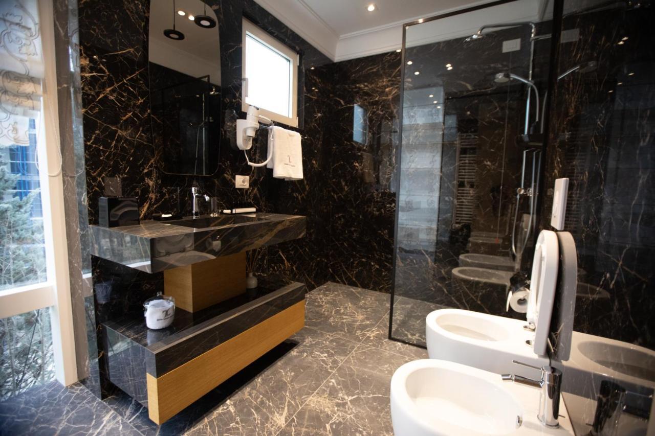 Seven Luxury Suites Tiran Dış mekan fotoğraf
